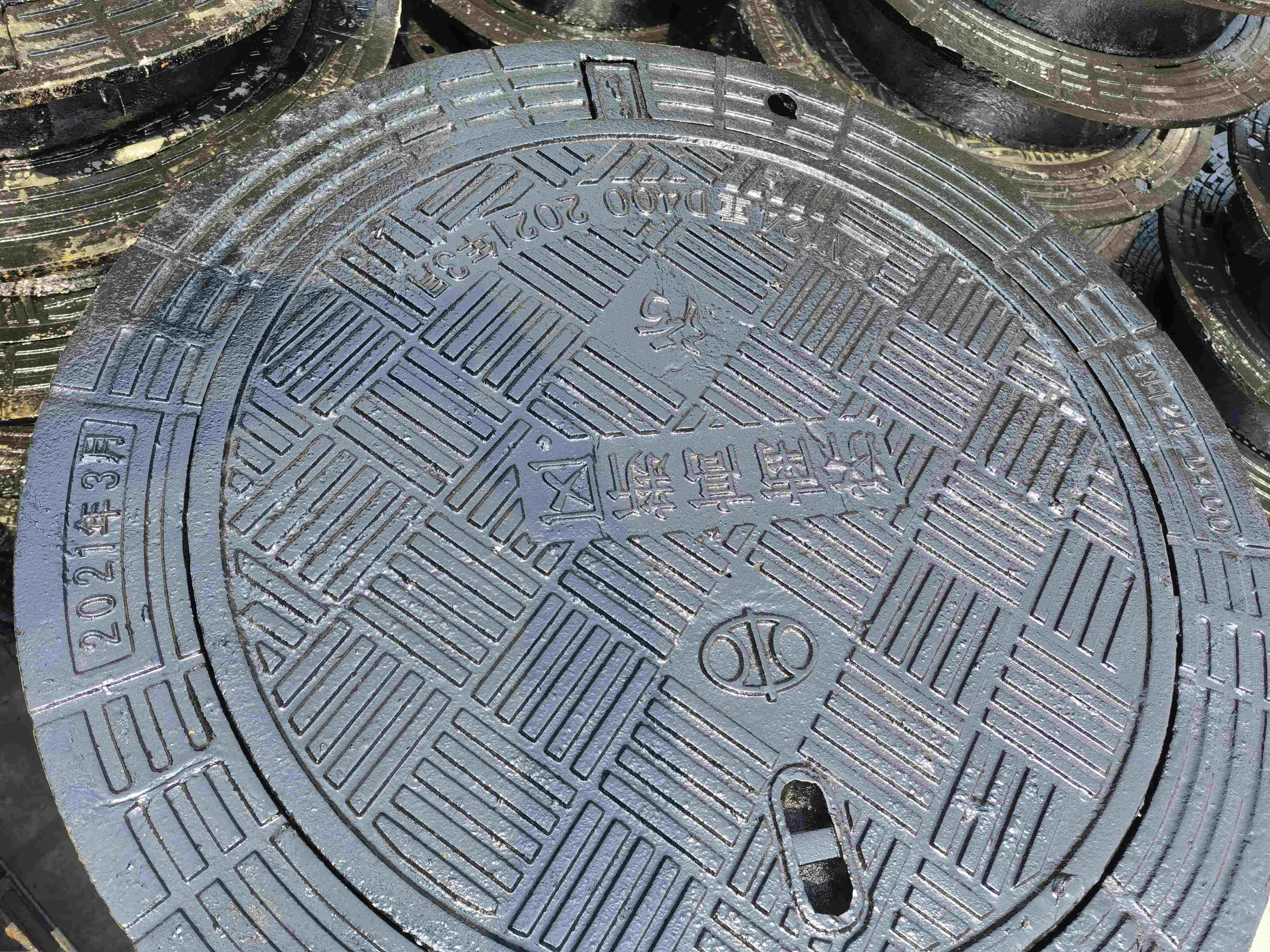 云南圆形球墨井盖厂家直销大喜讯2022已更新